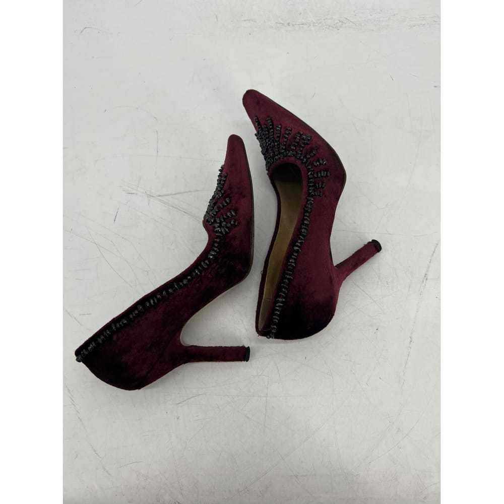 Gucci Velvet heels - image 6