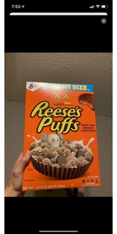 Kaws × Streetwear Kaws x Reese’s Puffs Box (No Cer