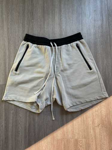 Essentials fog sweatshorts Gem