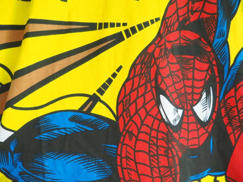 Mid 90s Tint & Ton Spiderman T-shirt - image 4