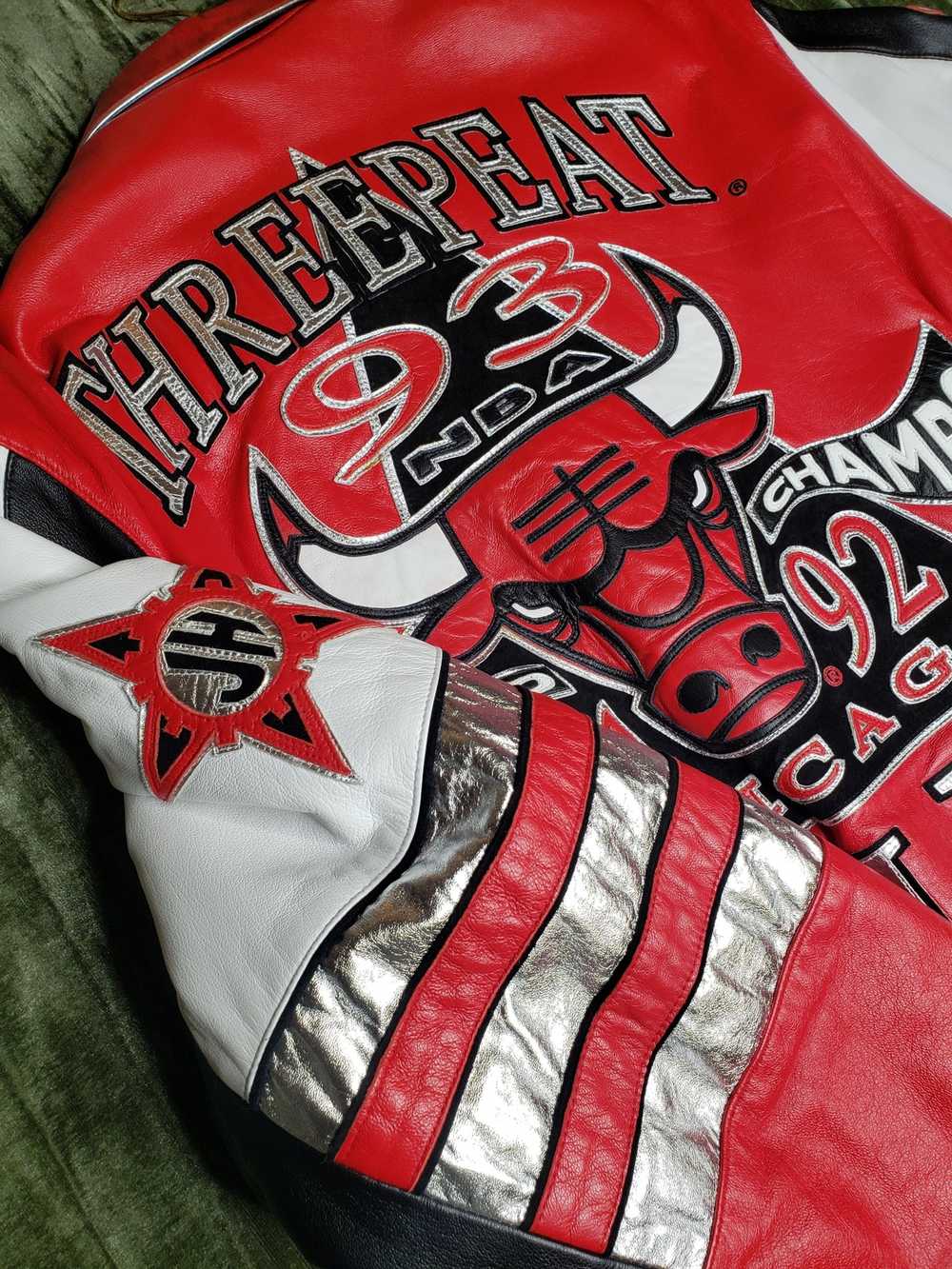 NOS Jeff Hamilton Chicago Bulls 3 Peat Leather Jacket With Tag Size XL