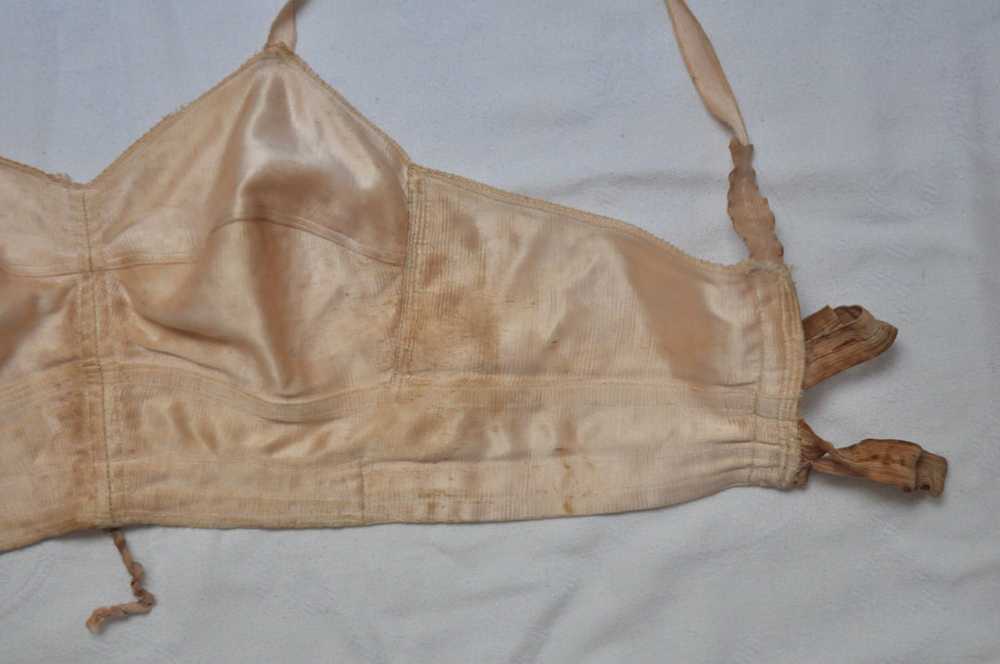 Rare 30s vintage bra French lingerie silk satin p… - image 4