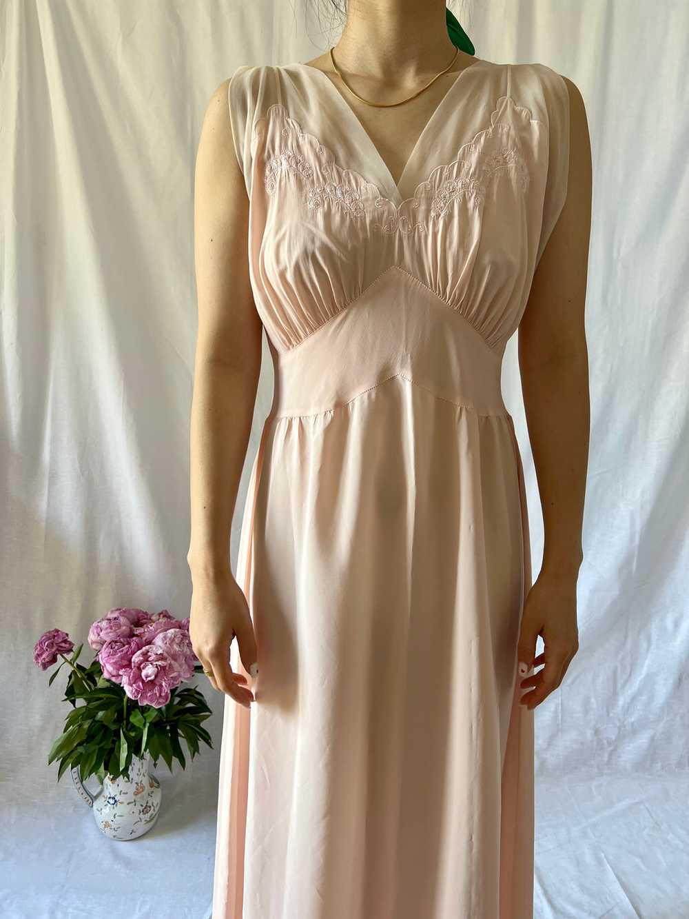 Vintage 1930s silk and tulle blush pink dress - image 5