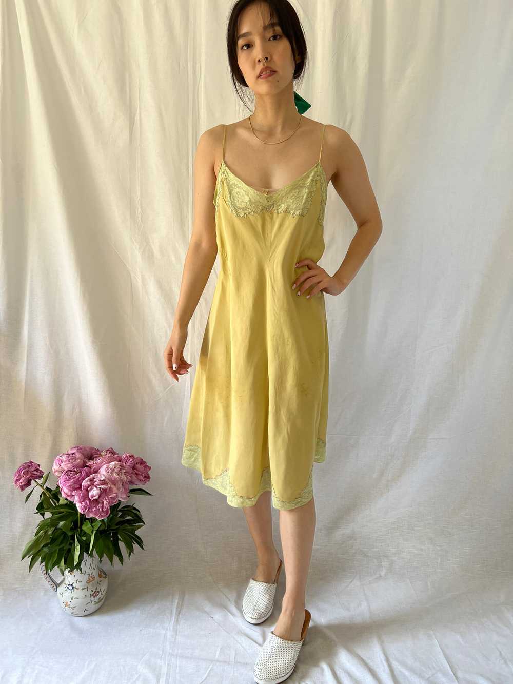Vintage 40s hand dyed chartreuse green silk slip - image 11