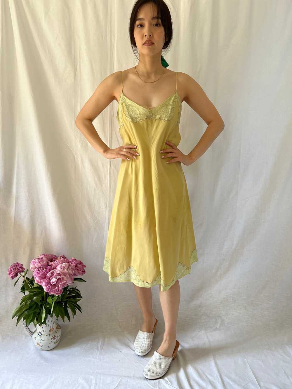 Vintage 40s hand dyed chartreuse green silk slip - image 7