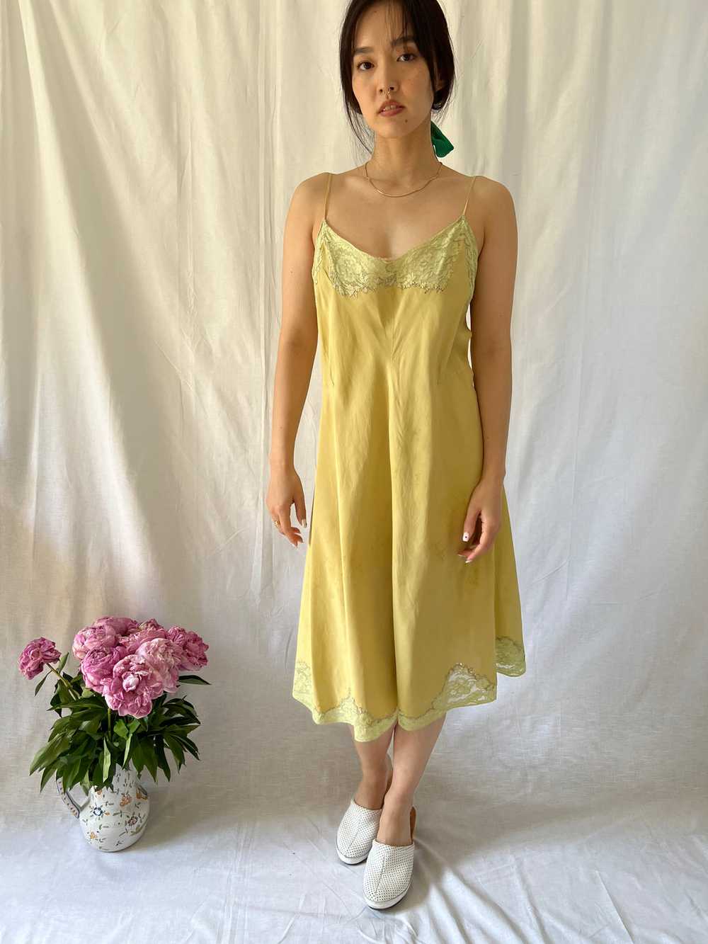 Vintage 40s hand dyed chartreuse green silk slip - image 8