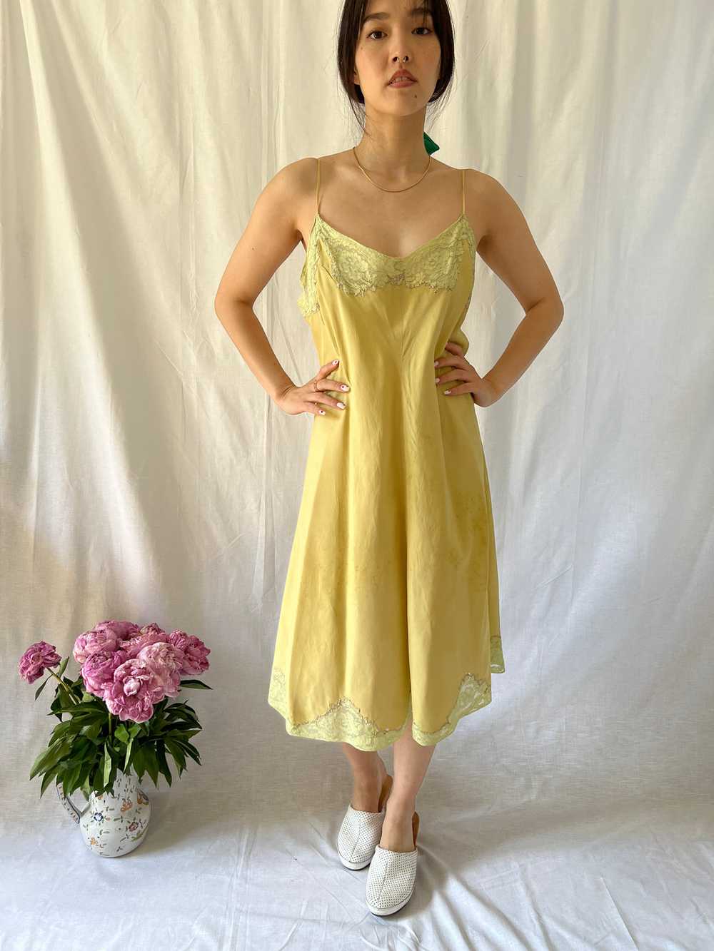Vintage 40s hand dyed chartreuse green silk slip - image 9