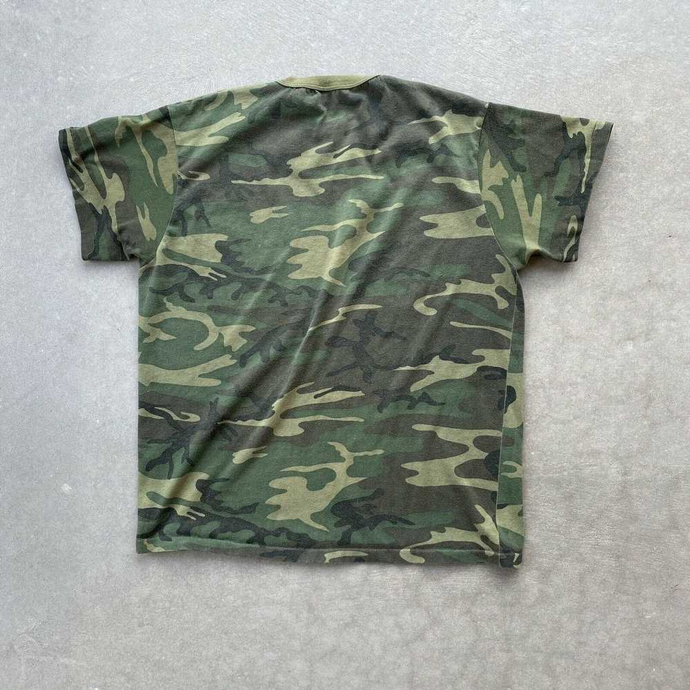 Camo × Military × Vintage Camo Vintage 90s T-Shir… - image 4