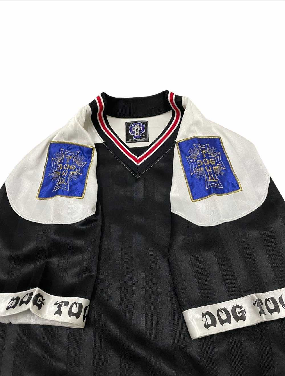 Dogtown Vintage 90s Dogtown Jersey Embroidered Lo… - image 4