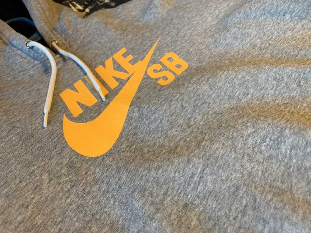 Nike Nike SB hoodie - image 5