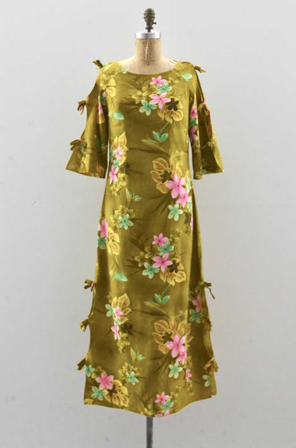 Gold Barkcloth Hawaiian Dress - image 1