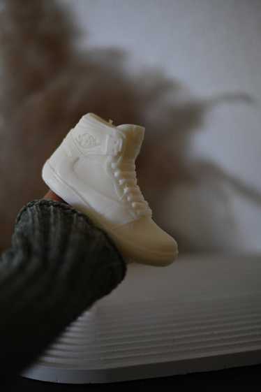 "TS Retro High" Sneaker Candle Collection - image 1