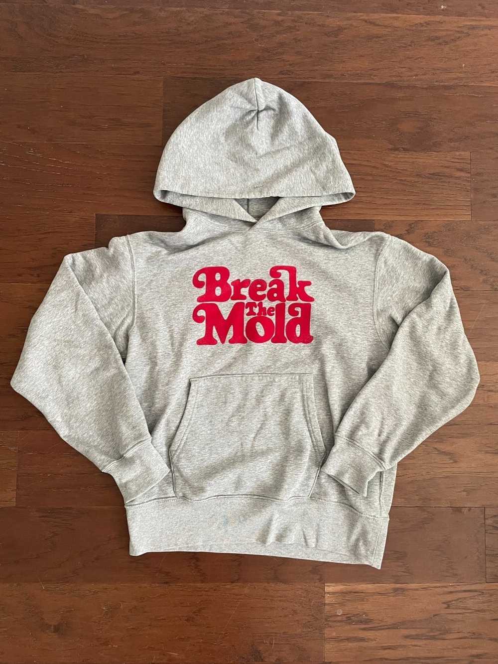 Uniqlo Uniqlo x Verdy Break the Mold Hoodie Gray - image 1