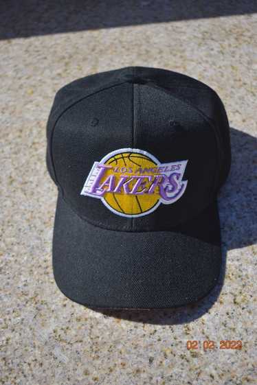Mitchell & Ness Lakers Mitchell and Ness Hat🔥