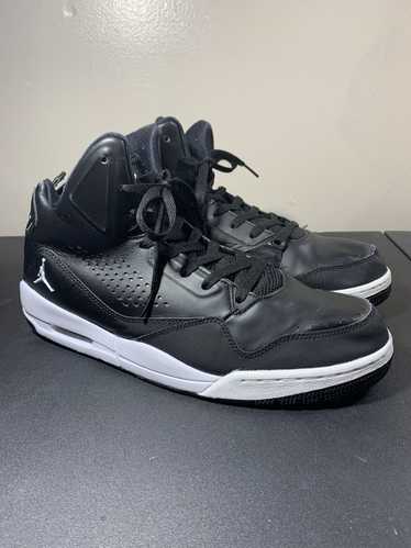 Nike × Sneakers × Streetwear Jordan SC 3 Black Whi