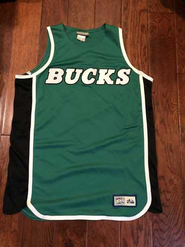Vintage NBA Milwaukee Bucks Reebok Y2K Retro Hoodie Sweatshirt