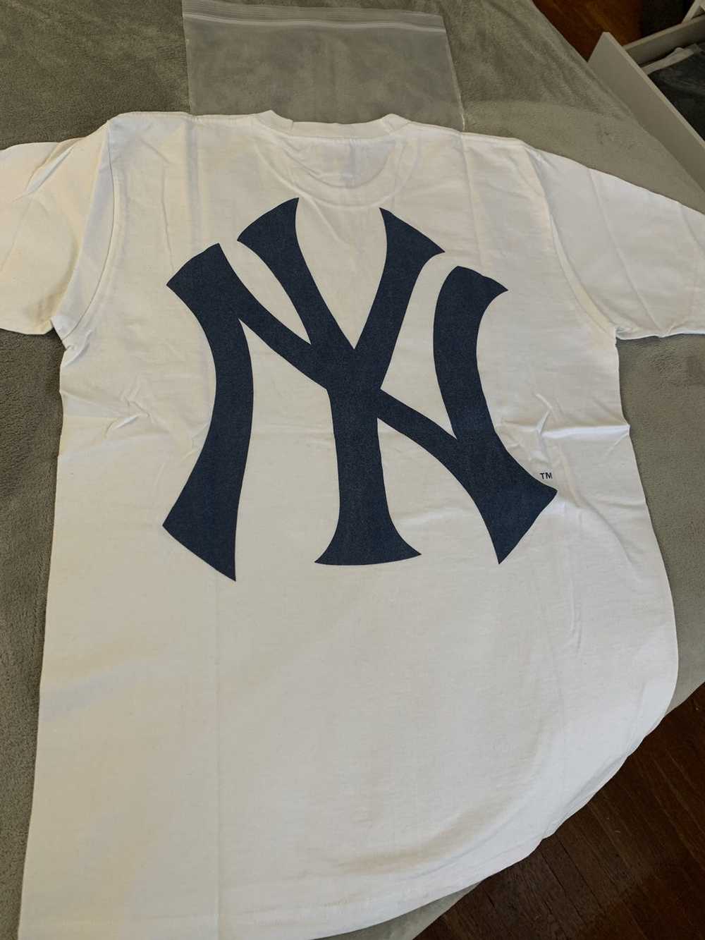 Supreme Yankees Box Logo Tee - SU0132, Men's, Size: Medium, White
