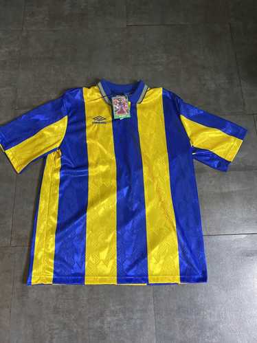 Umbro × Vintage Vintage 90's Umbro soccer jersey. - Gem