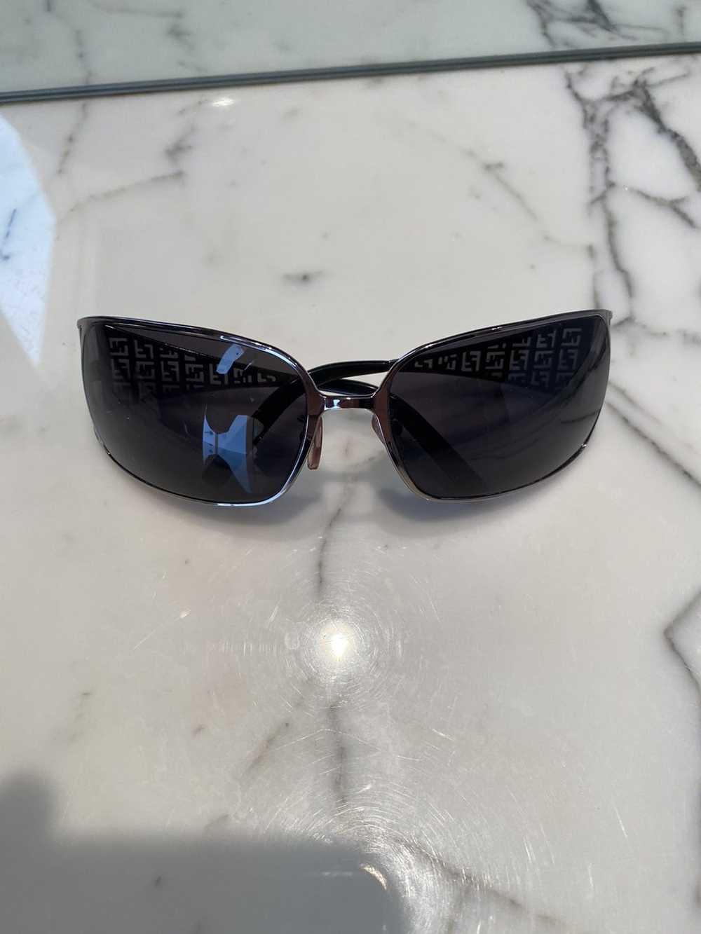 Fendi Wraparound FF logo cutout sunglasses - image 2
