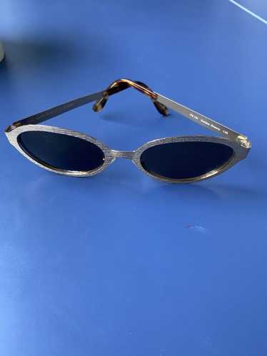 Fendi Vintage Gold Tortoise Logo Sunglasses FS 214 – Amarcord Vintage  Fashion
