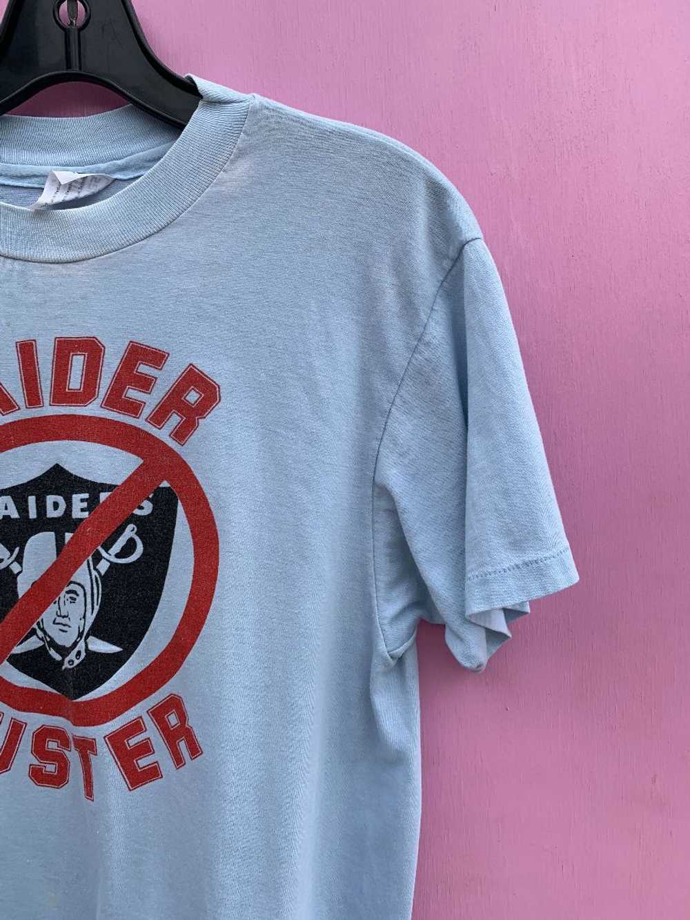 1980S NFL RAIDER BUSTER GRAPHIC SINGLE STITCH T-S… - image 4
