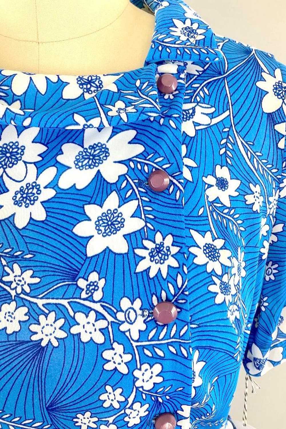 Vintage 1960s Blue Floral Day Dress - image 3