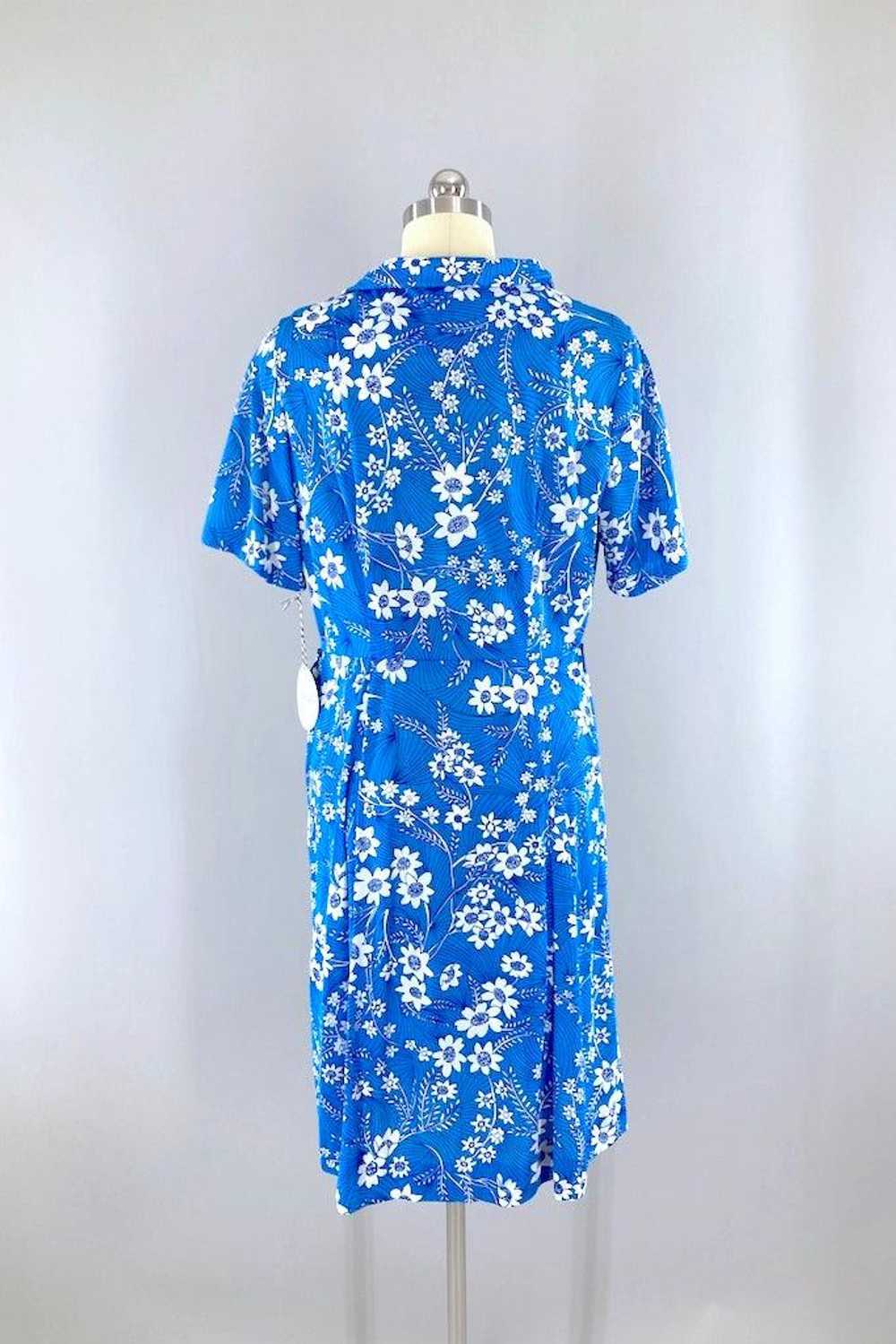 Vintage 1960s Blue Floral Day Dress - image 6