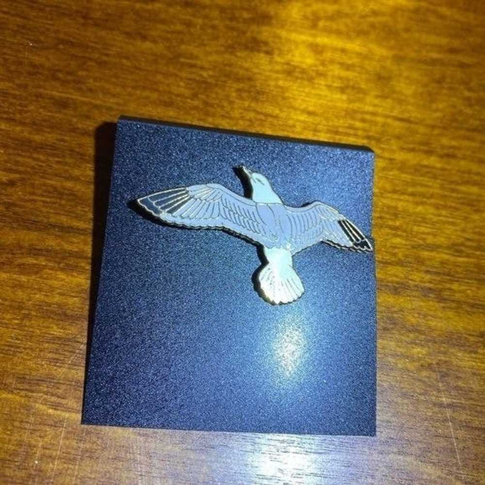Other Bird pin tie tac # 0733 - image 1