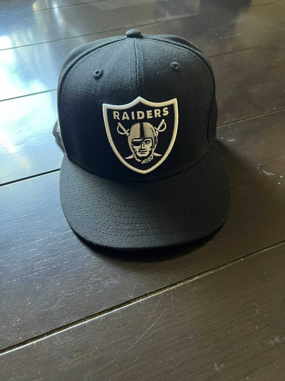 New Era 7 1/8 hats - image 3