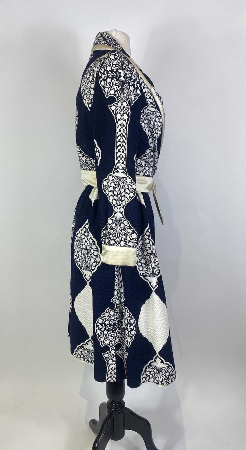 1960s Ronald Amey Printed Silk Trim Dress and Jac… - image 8