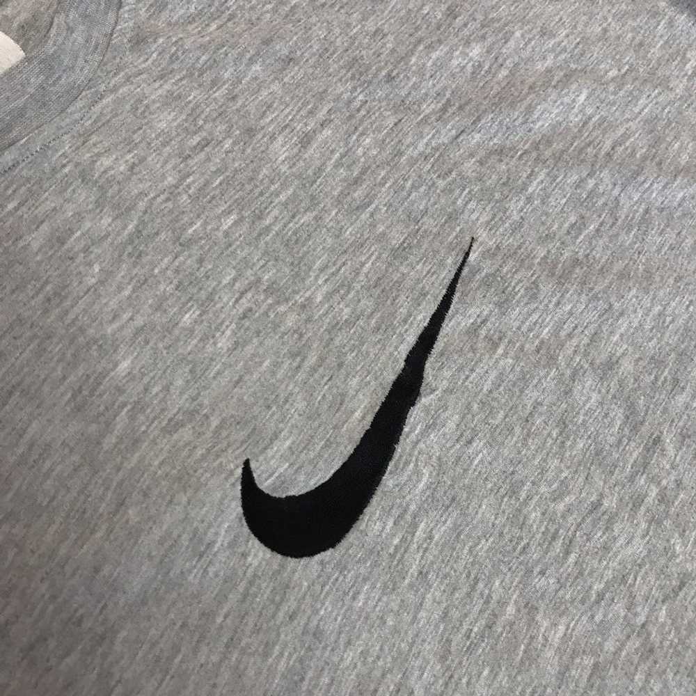 Nike × Other × Vintage Vintage Nike T-Shirt swoos… - image 8