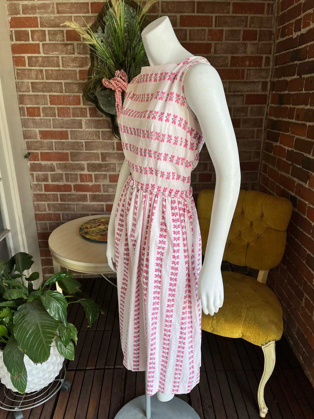 1960s Pink Butterfly Novelty Dress - image 3