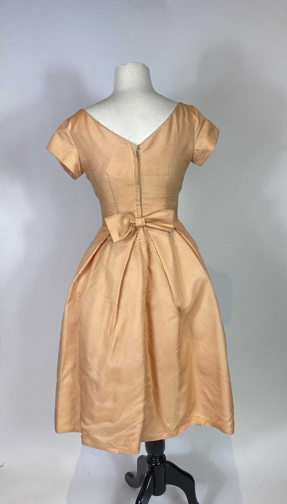1950s Peach Floral Applique Dress - image 6