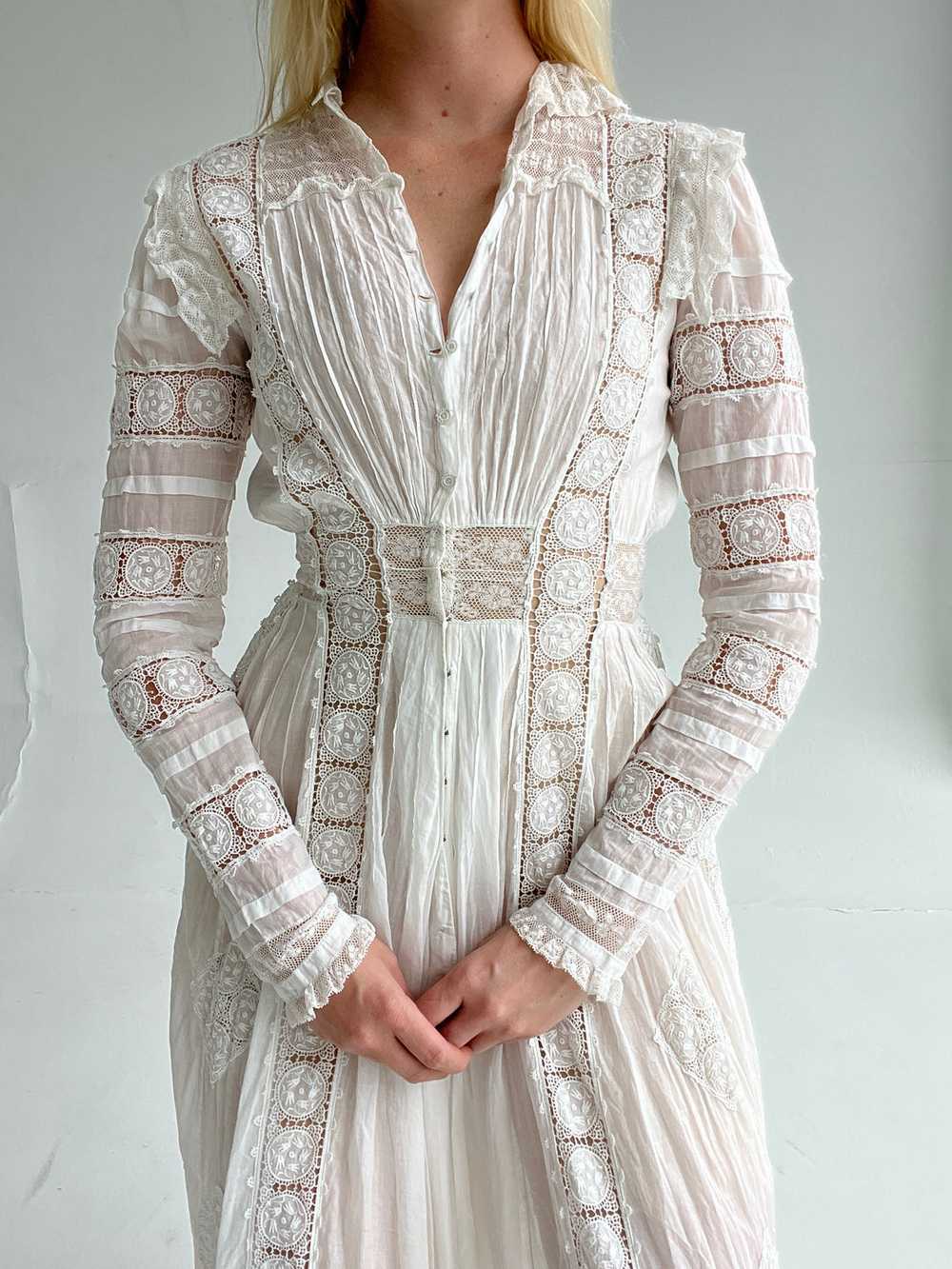 Edwardian White Cotton Long Sleeve Lawn Dress - image 3