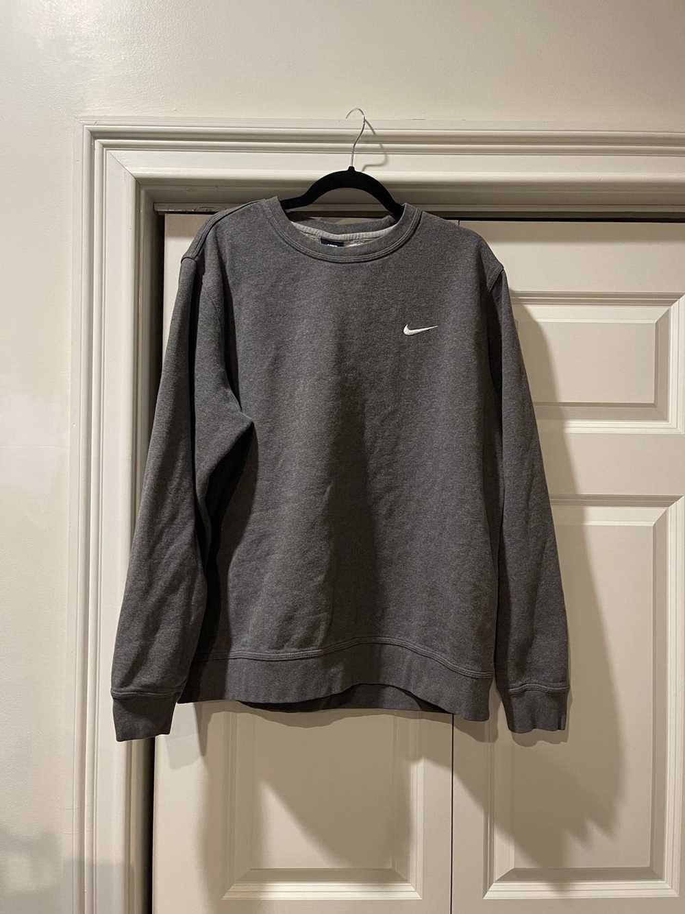 Nike 🔥 Nike Vintage Darker Grey Crewneck - image 1
