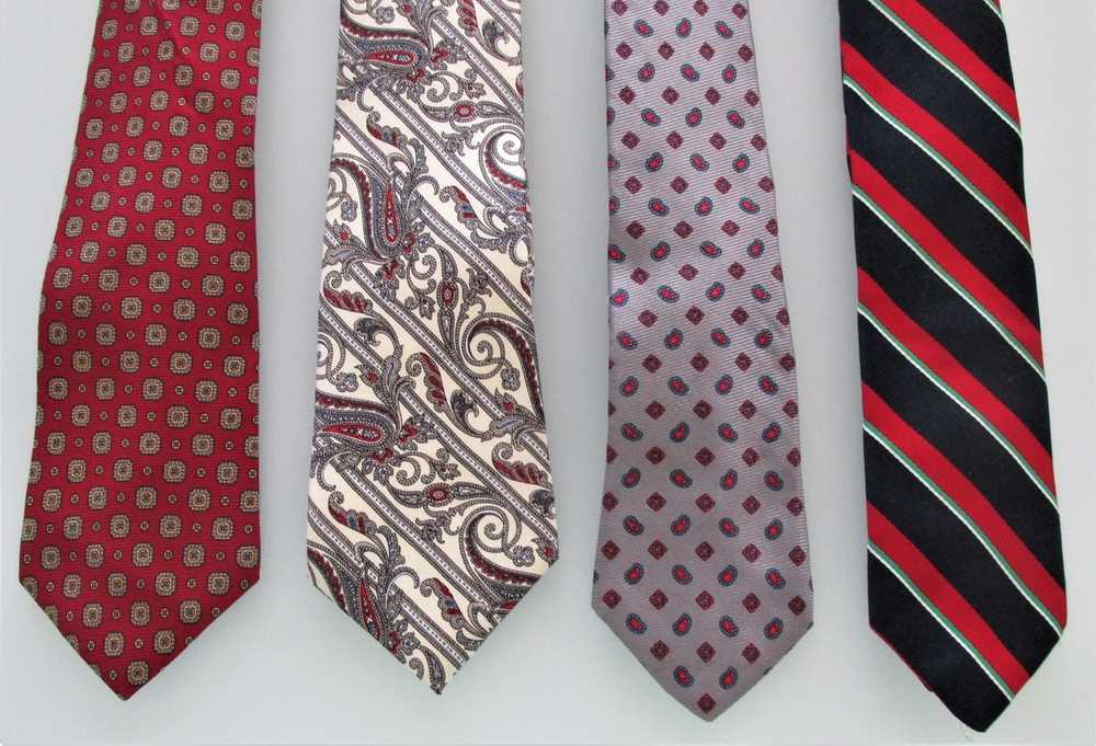 Assorted Vintage Men's Ties Lot of (4) - image 2