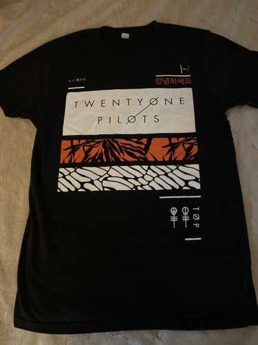 Band Tees Twenty One Pilots X band tee X clique