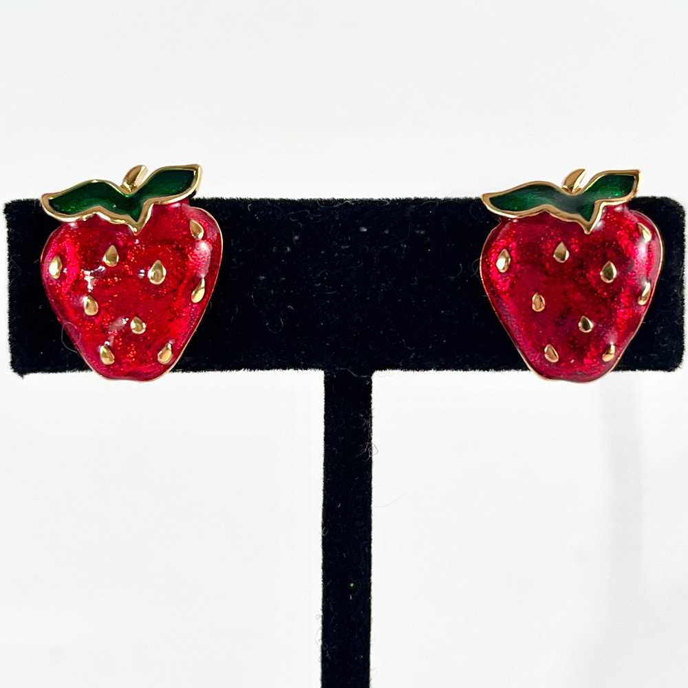1990 Avon Very-Berry Earrings - image 4