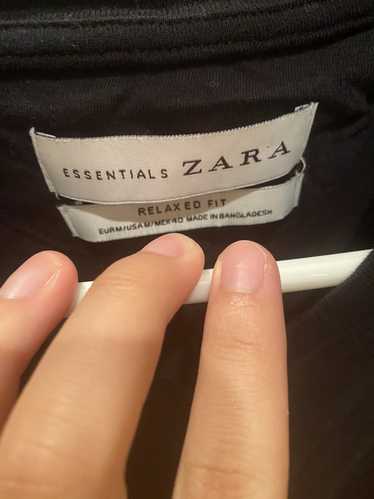 Zara Black ZARA Essentials Relaxed Fit V-Neck Shir