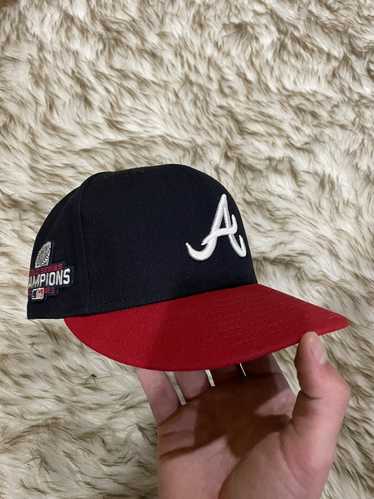 Youth Navy F4418154 Atlanta Braves New Era Marble 9FORTY Trucker Snapback  Hat