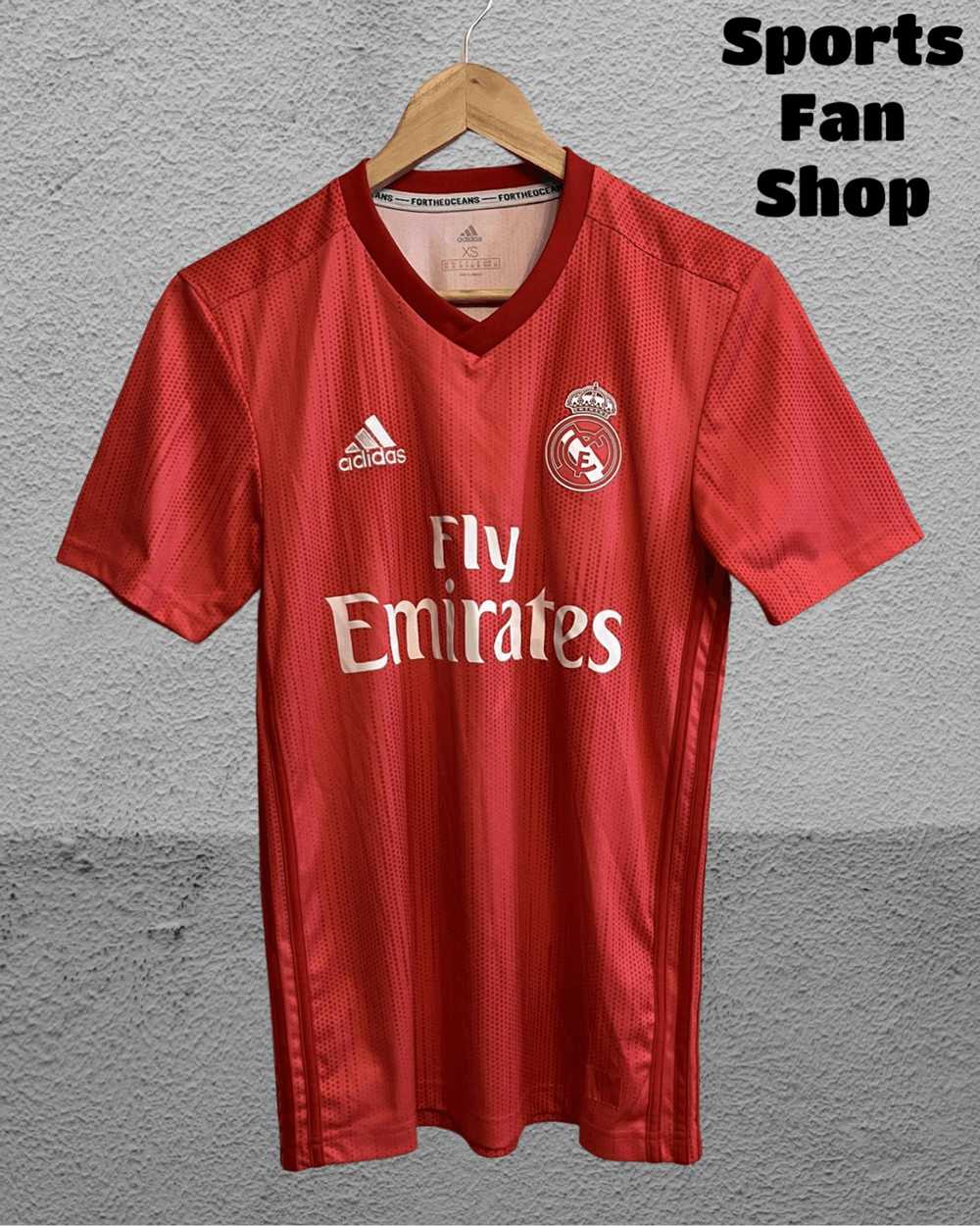 Adidas × Real Madrid × Sportswear Real Madrid 201… - image 1