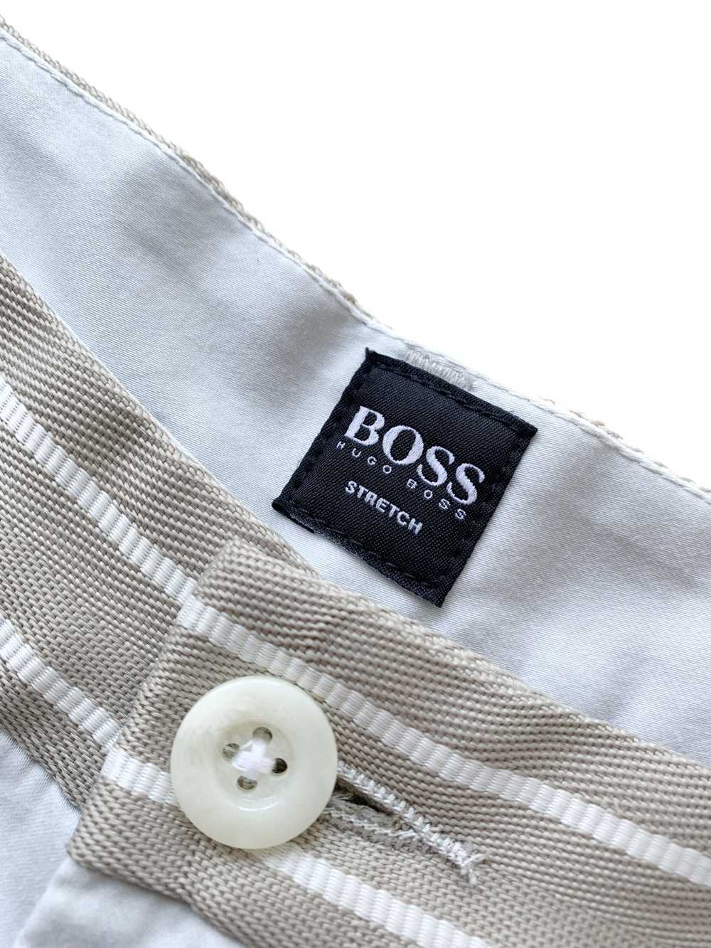 Hugo Boss Hugo Boss light grey chino shorts - image 2