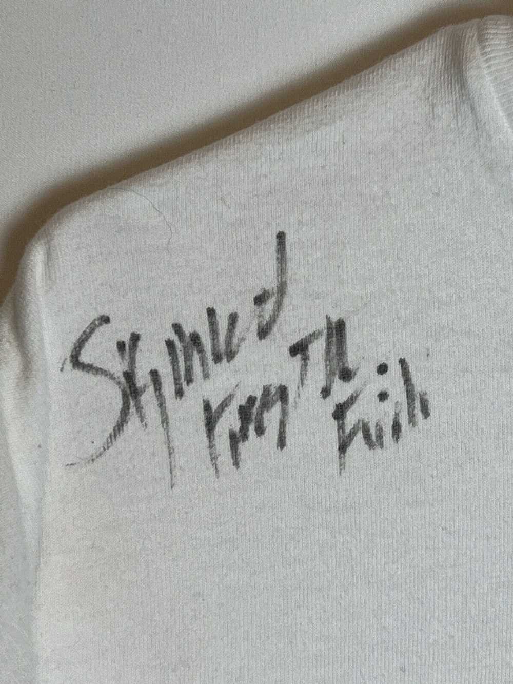 Hanes Hanes Beefy Carmen Summer Tour 99’ Signed W… - image 5