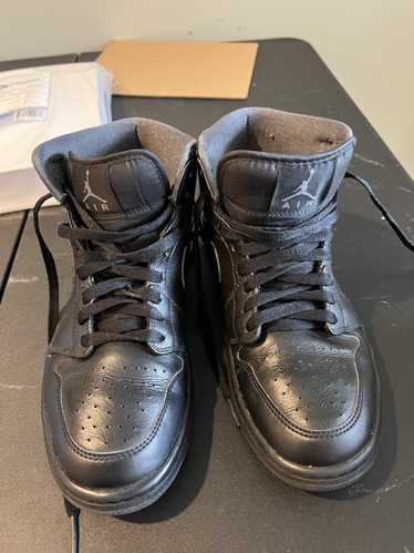 Nike BLACK ON BLACK AIR JORDAN ONES