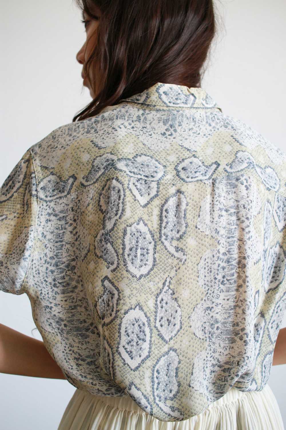 1990s Taupe Reptile Print Silk Blouse - image 7