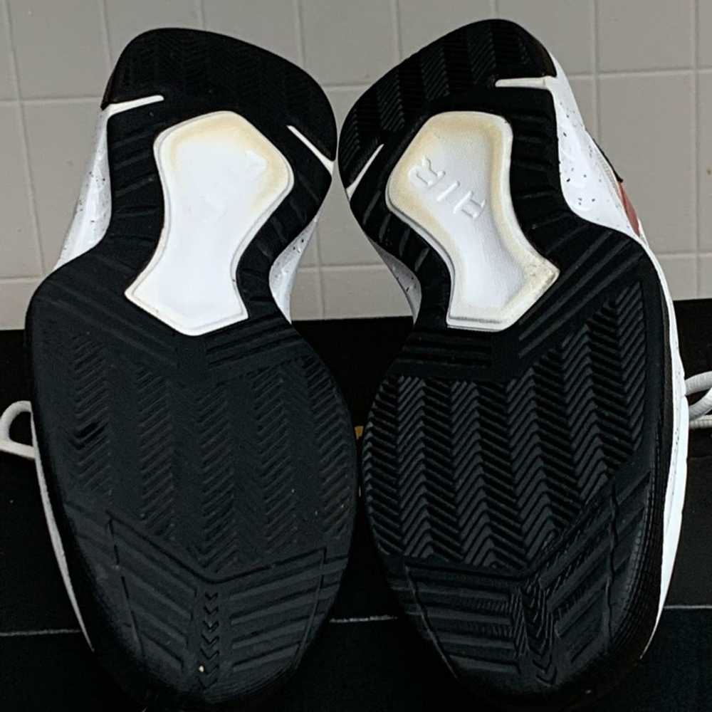 Nike Nike Men's Air Mavin NBK Low Basketball Shoe… - image 5