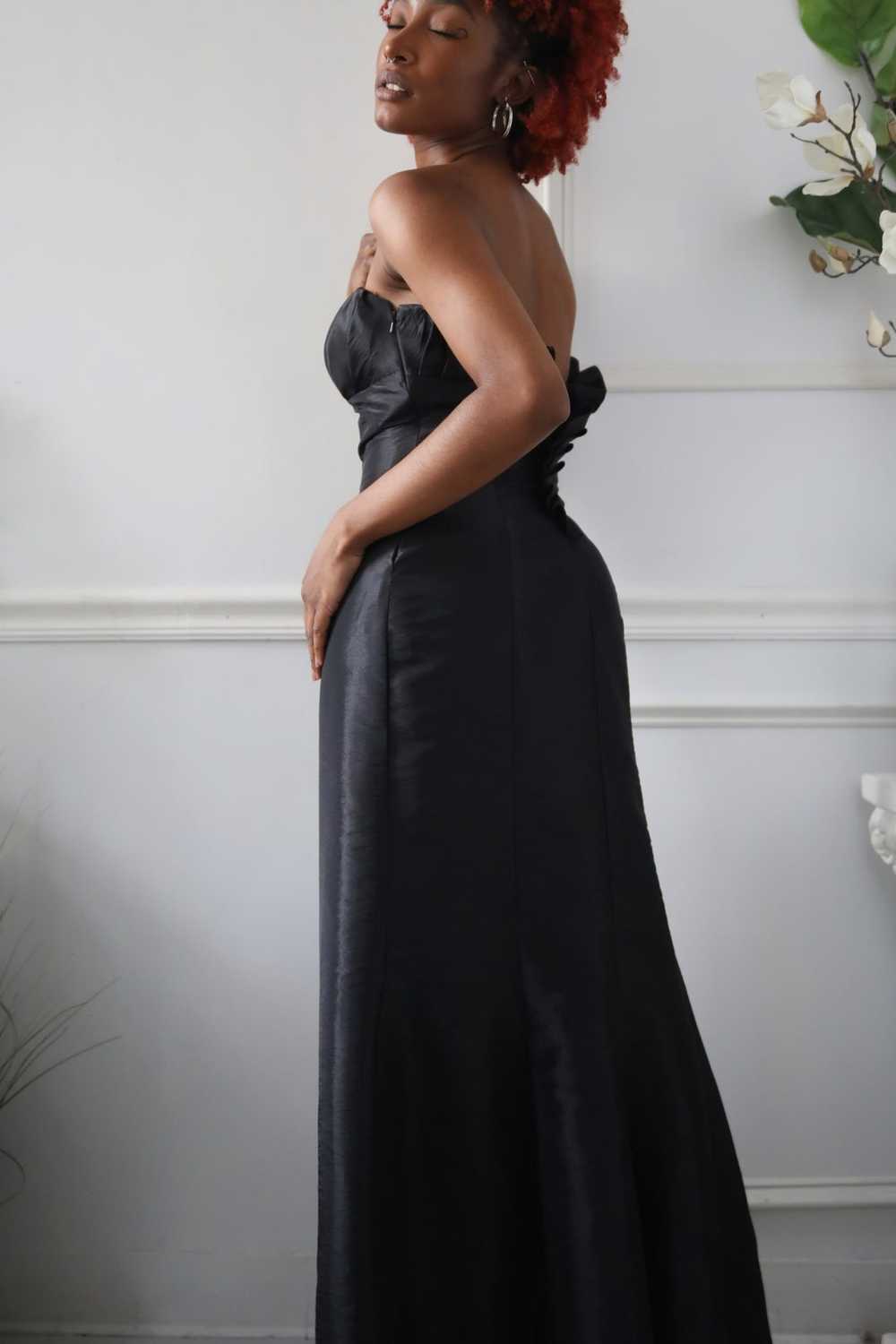 70's Black Taffeta Strapless Gown - image 2