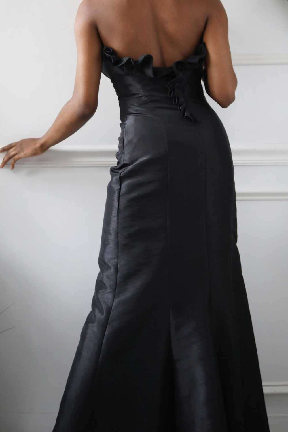 70's Black Taffeta Strapless Gown - image 3
