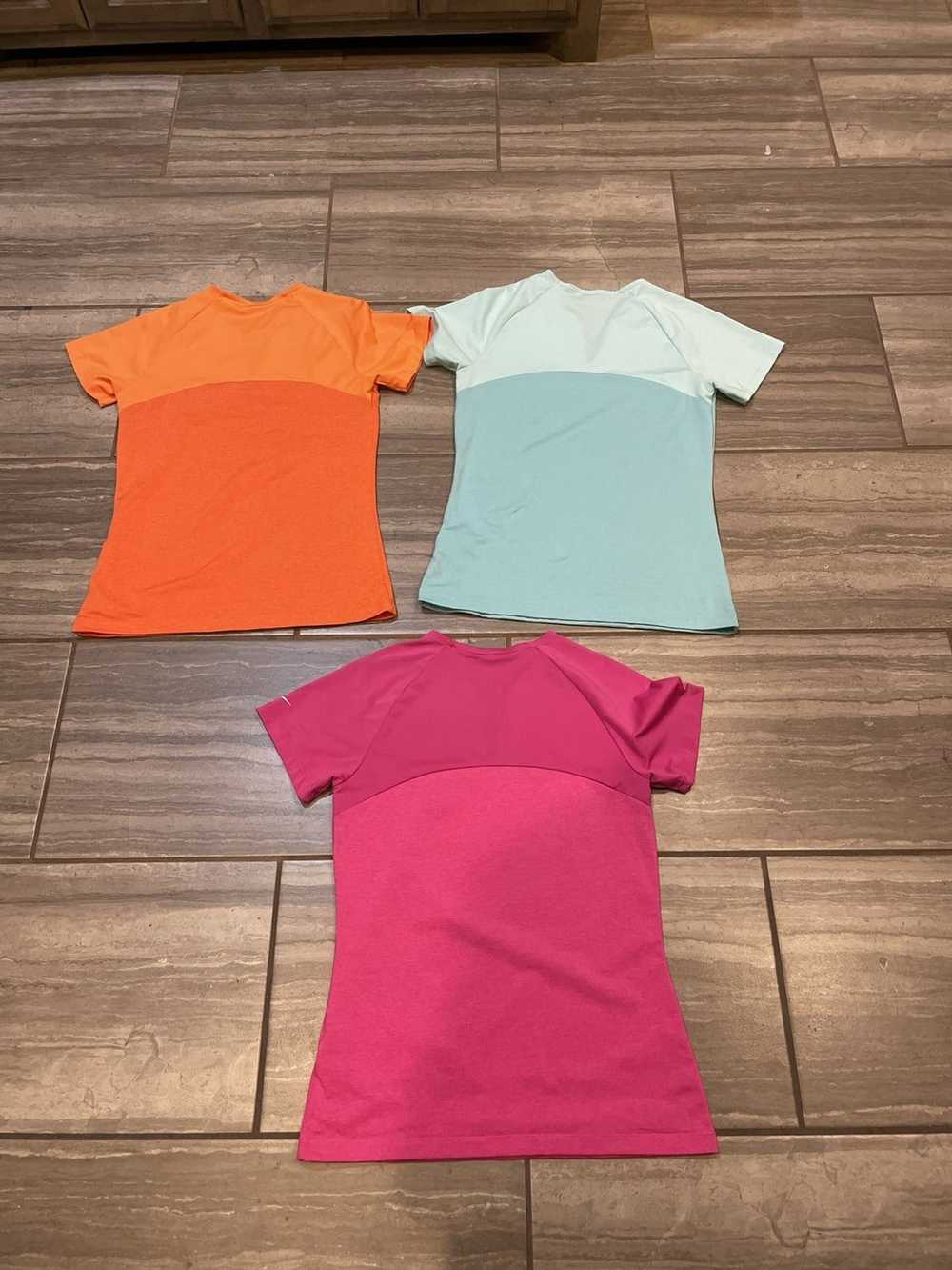 Nike 3 Womens sz S Nike Shirts - image 4