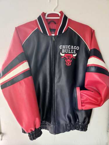 Chicago Bulls on X: These varsity jackets 🔥🔥🔥 Off-White™ c/o Chicago  Bulls x Just Don  / X